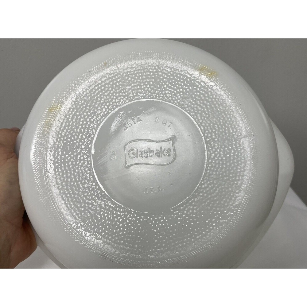 Vintage Glass Bake White Glass Casserole Baking Dish White 2 Qt Fast Shipping - Picture 7 of 11